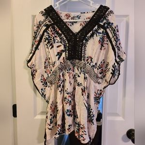 Motherhood Maternity Floral Top size Medium